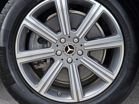 Used 2023 Mercedes-Benz GLS 450 4MATIC image 22