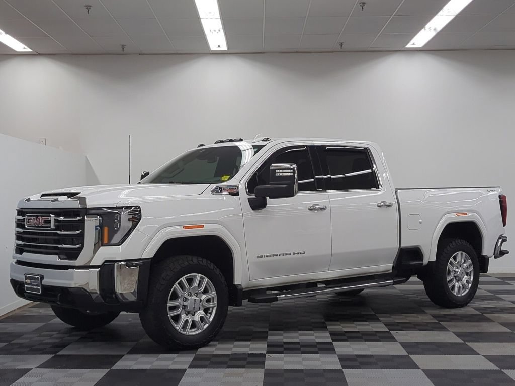 Used 2024 GMC Sierra 2500 SLT AWD/4WD image 3