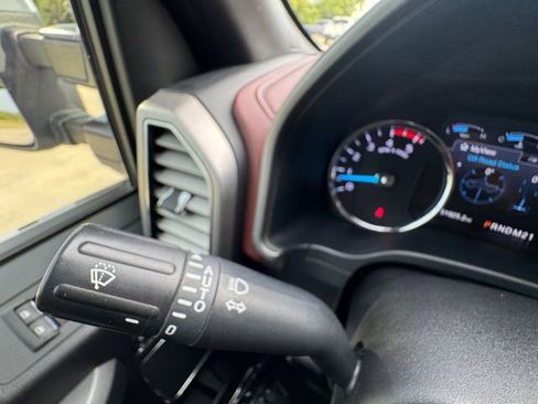 Used 2019 Ford F250 Platinum w/ Platinum Ultimate Package AWD/4WD image 25