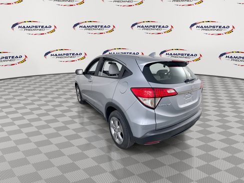 Used 2021 Honda HR-V LX image 6