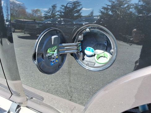 Used 2022 RAM 2500 Limited image 13