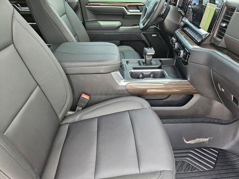 New 2026 Chevrolet Silverado 1500 RST w/ Z71 Off-Road Package AWD/4WD image 10
