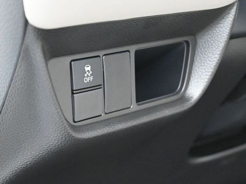 Used 2023 Honda HR-V LX image 14