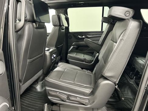 Used 2021 GMC Yukon XL Denali AWD/4WD image 20