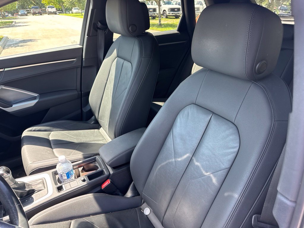 Used 2021 Audi Q3 2.0T Premium w/ Convenience Package AWD/4WD image 10