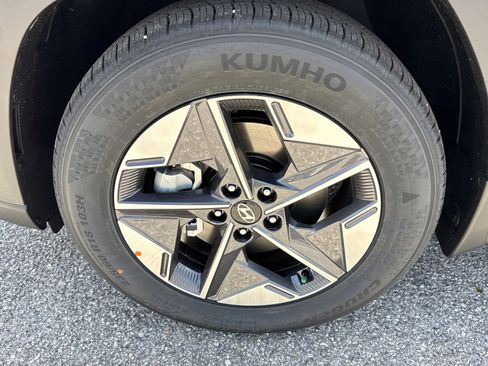 New 2026 Hyundai Tucson SEL FWD image 9