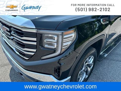 Used 2025 GMC Sierra 1500 SLT w/ SLT Premium Plus Package AWD/4WD image 14