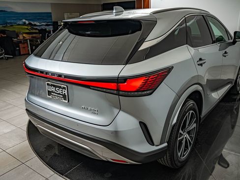 Certified 2023 Lexus RX 350 Premium w/ Accessory Package AWD/4WD image 16
