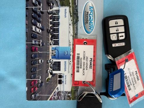 Used 2022 Honda Accord Touring image 4