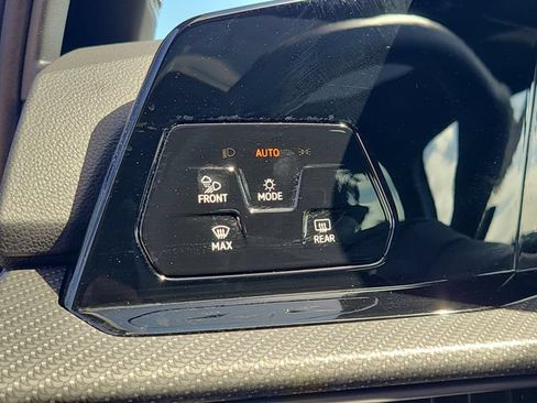 Used 2024 Volkswagen Golf R AWD/4WD image 19