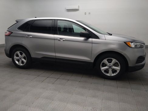 Used 2020 Ford Edge SE AWD/4WD image 11
