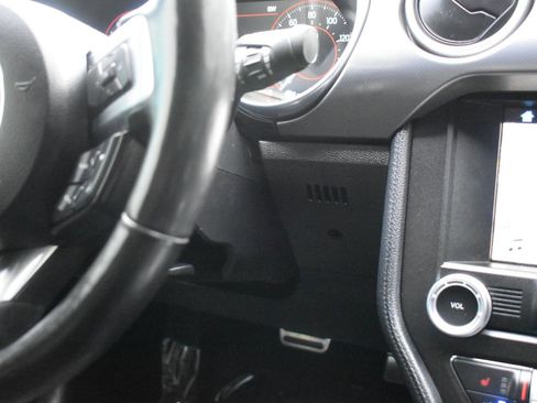 Used 2019 Ford Mustang GT Premium w/ Equipment Group 401A RWD image 38