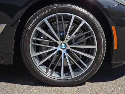 Used 2021 BMW 530e RWD image 42
