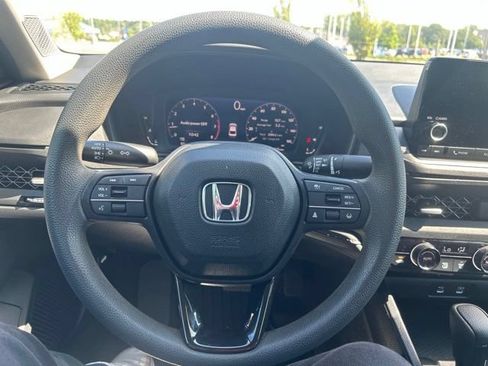 Used 2023 Honda Accord EX image 15