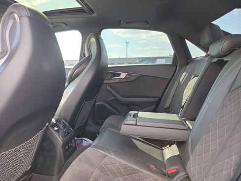 Used 2019 Audi S4 Prestige w/ Prestige Package image 11