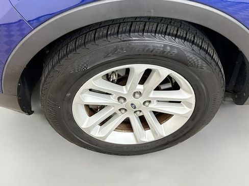 Used 2014 Ford Explorer XLT w/ Equipment Group 202A image 30