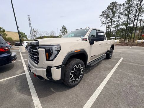 New 2026 GMC Sierra 2500 AT4 w/ LPO, Black Badging Package AWD/4WD image 3