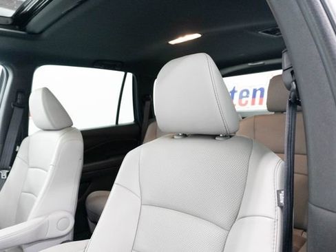 Certified 2022 Honda Passport EX-L image 17