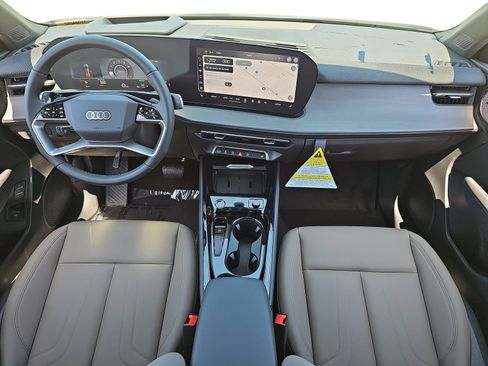 New 2026 Audi Q3 quattro 2.0T AWD/4WD image 9
