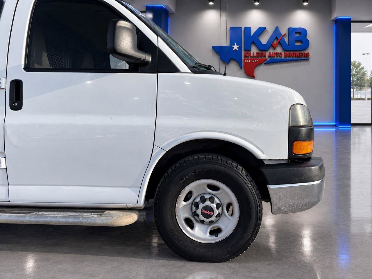 Used 2014 GMC Savana 2500 RWD image 20