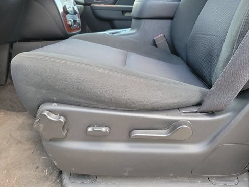 Used 2013 Chevrolet Suburban LS AWD/4WD image 12