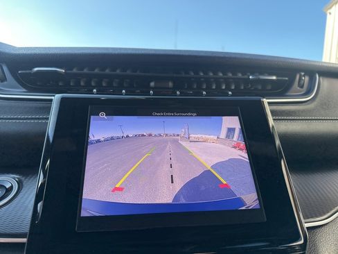 Used 2023 Jeep Grand Cherokee L Laredo image 20