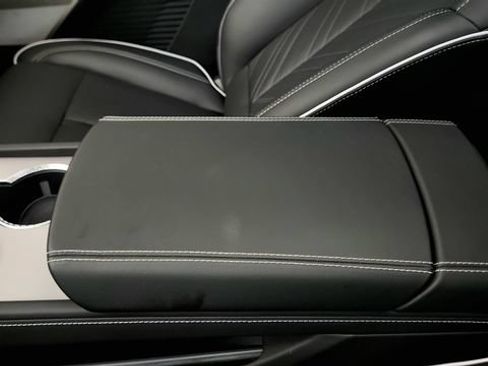 Used 2026 Cadillac Vistiq Platinum w/ LPO, Floor Liner Package AWD/4WD image 77