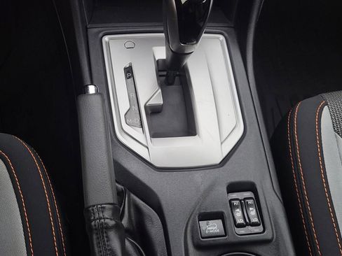 Used 2021 Subaru Crosstrek 2.0i Premium w/ Moonroof Package image 25