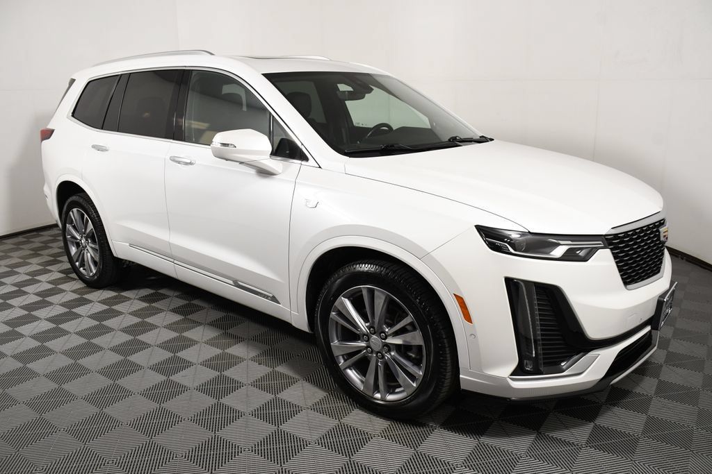 Used 2023 Cadillac XT6 Premium Luxury w/ Technology Package AWD/4WD image 8