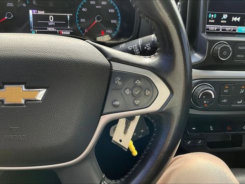 Used 2016 Chevrolet Colorado LT w/ Luxury Package, Chrome AWD/4WD image 12