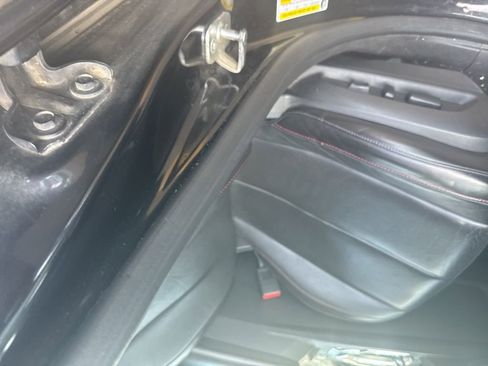 Used 2017 Chevrolet Equinox LT w/ Midnight Edition image 6