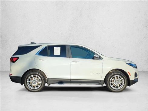 Used 2024 Chevrolet Equinox LT image 4