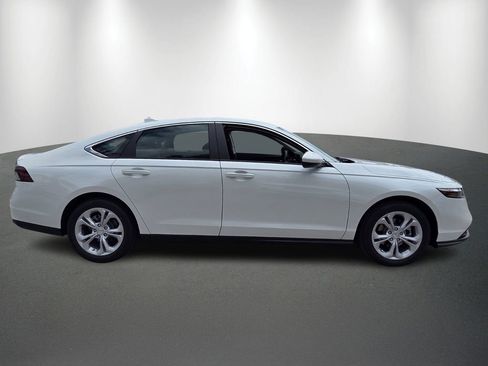 New 2026 Honda Accord LX image 7