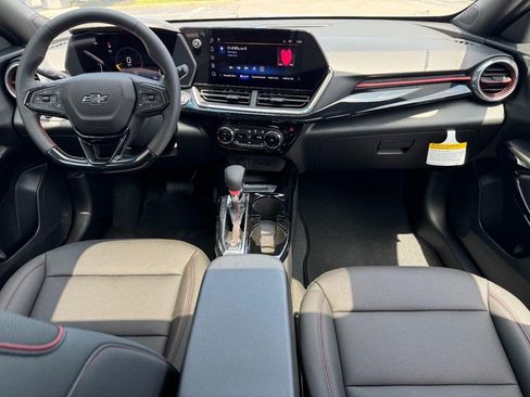 New 2026 Chevrolet Trax RS w/ Sunroof Package FWD image 28