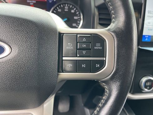 Certified 2024 Ford Expedition XLT image 18