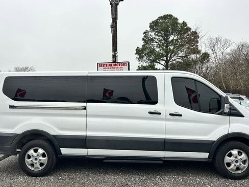 Used 2020 Ford Transit 350 XLT image 3