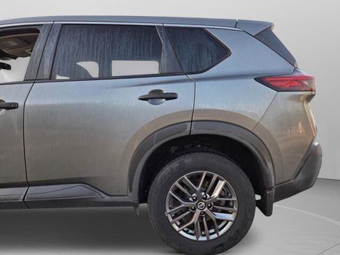 Used 2021 Nissan Rogue S image 7