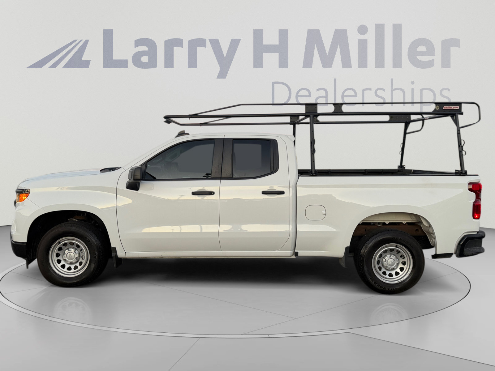 Used 2025 Chevrolet Silverado 1500 W/T w/ Trailering Package RWD image 2