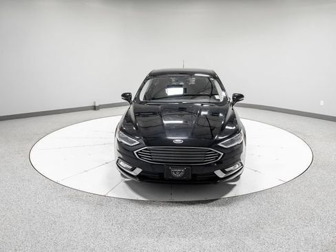 Used 2017 Ford Fusion SE w/ Fusion SE Technology Package FWD image 28