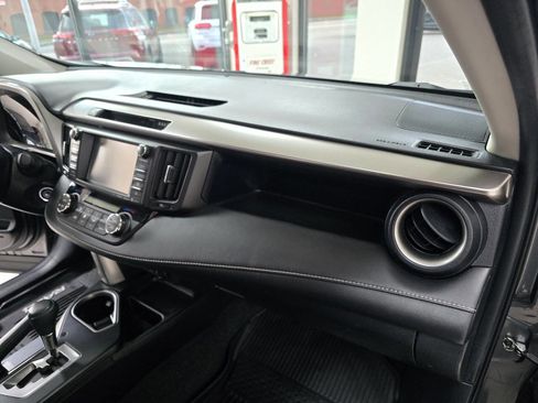 Used 2017 Toyota RAV4 XLE image 32