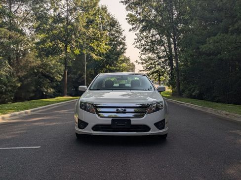 Used 2012 Ford Fusion SE FWD image 4