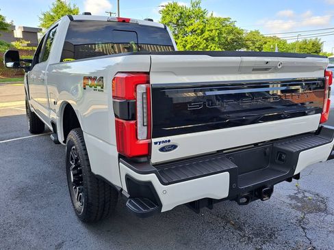 Used 2026 Ford F250 Platinum AWD/4WD image 4