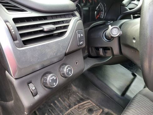 Used 2017 Chevrolet Tahoe 4WD w/ Remote Keyless Entry Package image 18