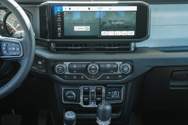 New 2026 Jeep Gladiator Sport AWD/4WD image 24