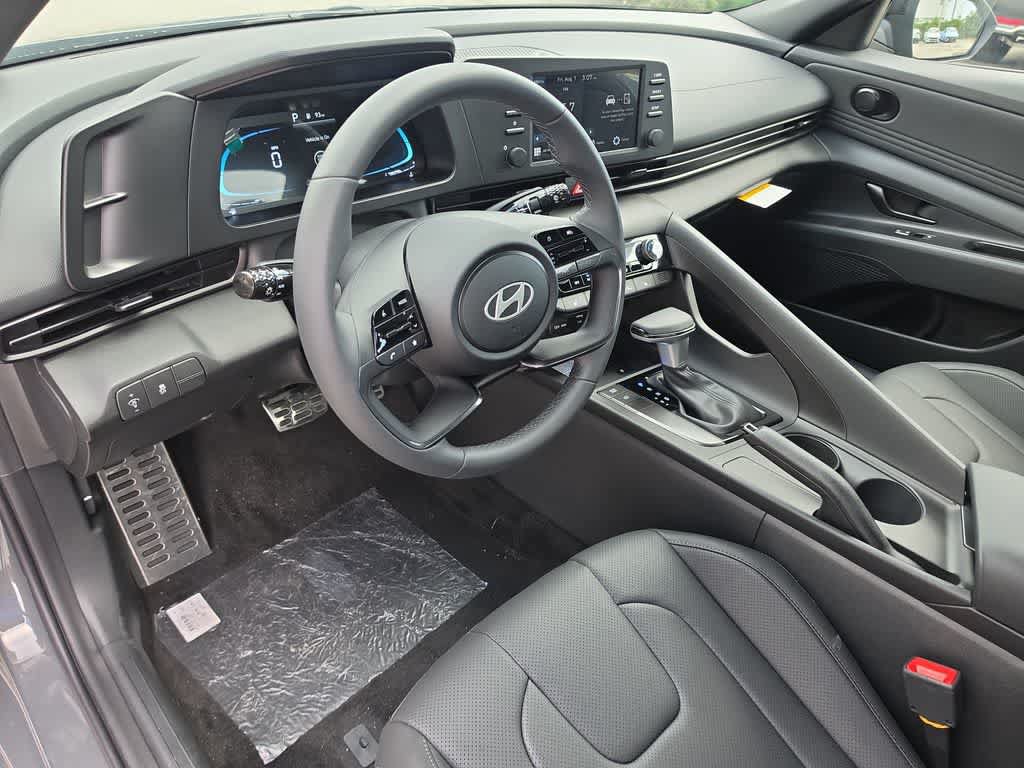 New 2026 Hyundai Elantra SEL Sport FWD image 15