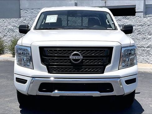 Used 2023 Nissan Titan SV AWD/4WD image 2