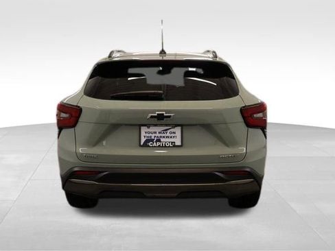 New 2026 Chevrolet Trax ACTIV image 3