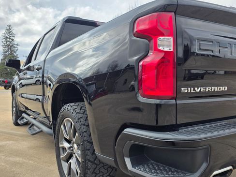 Used 2020 Chevrolet Silverado 1500 RST w/ Texas Edition image 17