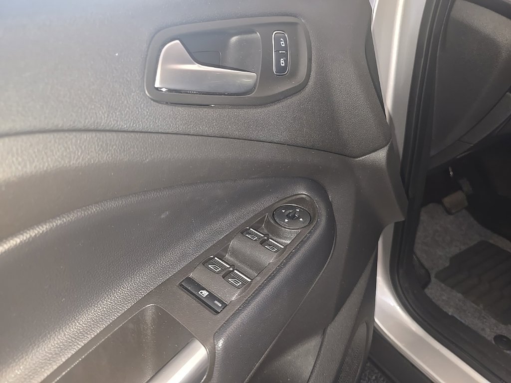 Used 2019 Ford Escape SE AWD/4WD image 14