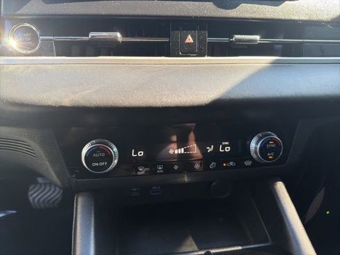 Used 2022 Mitsubishi Outlander ES AWD/4WD image 14